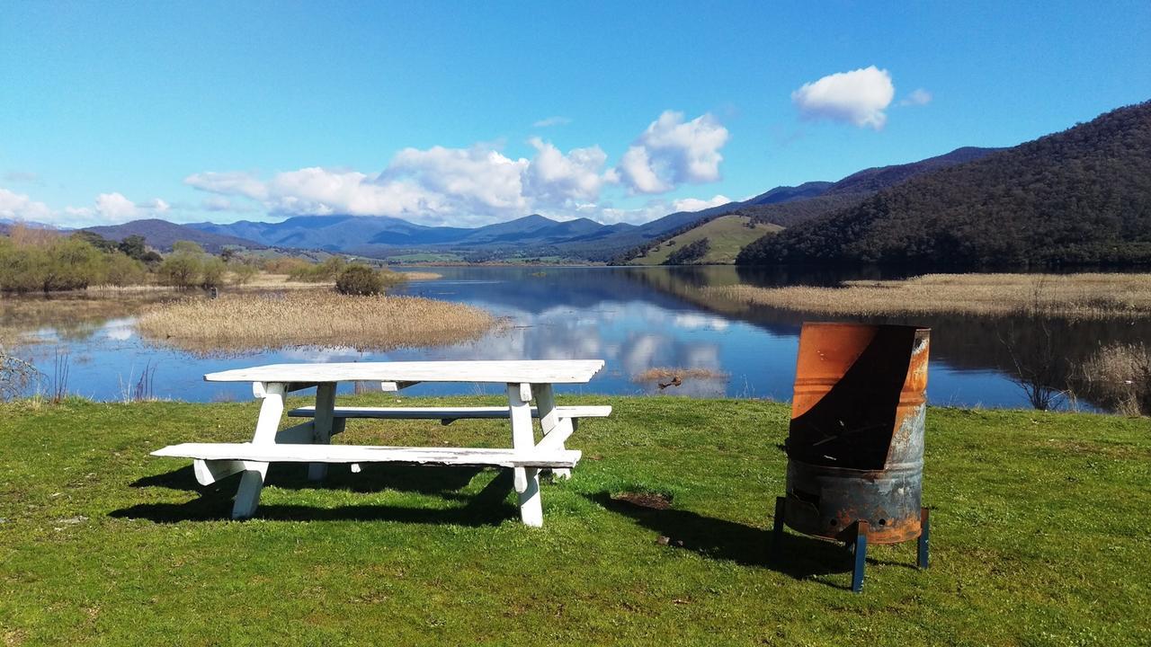 Khancoban Lakeside Caravan Park Zewnętrze zdjęcie