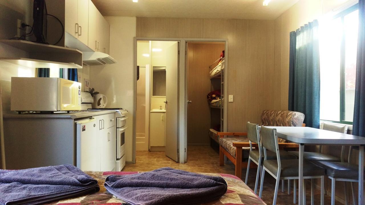 Khancoban Lakeside Caravan Park Zewnętrze zdjęcie