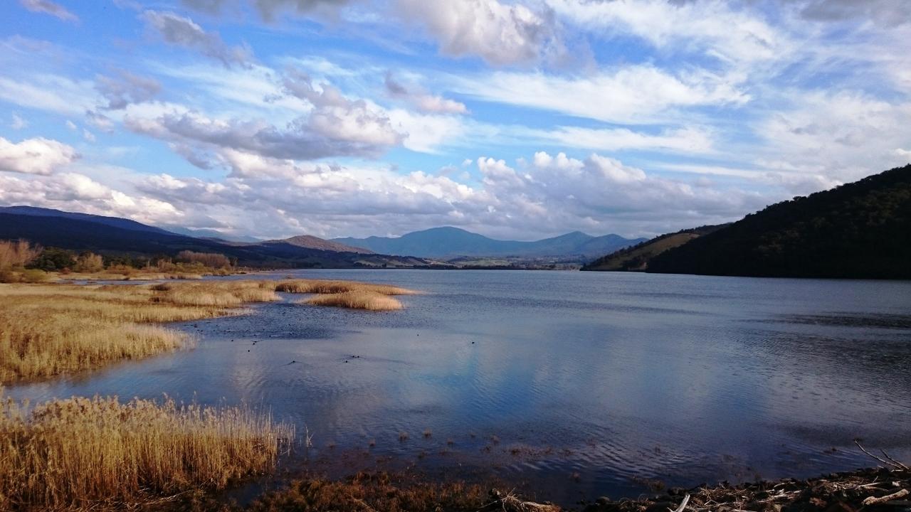 Khancoban Lakeside Caravan Park Zewnętrze zdjęcie